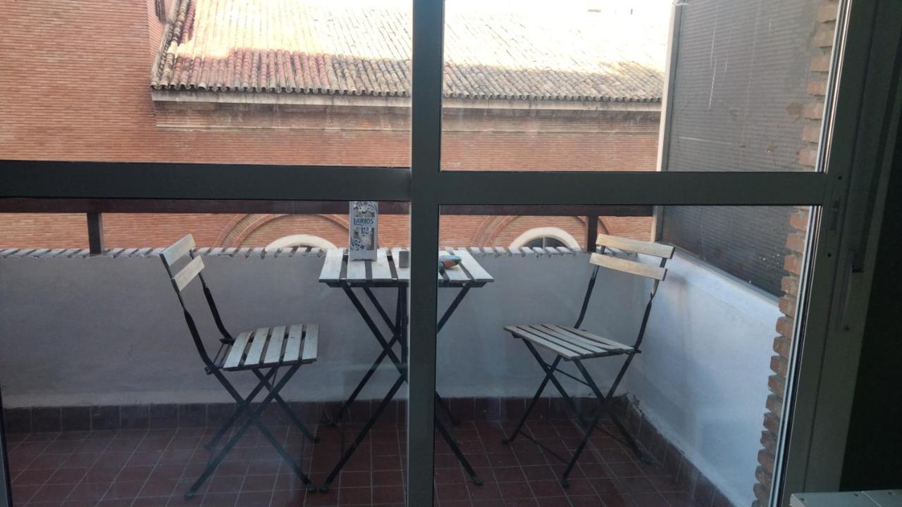 Triana Luck Apartment Seville Luaran gambar